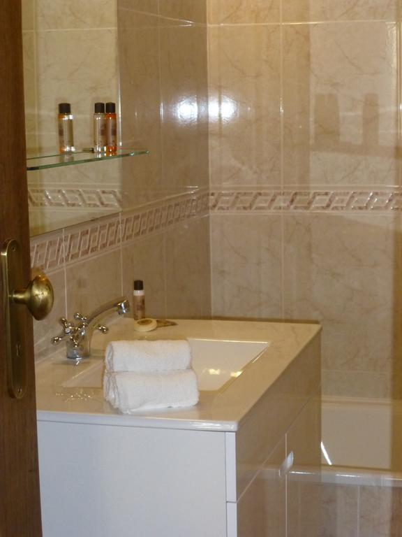 Cosy Sintra Hotel Room photo